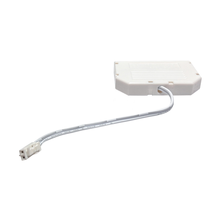 ADAPTADOR MULTICONTACTO 6 SALIDAS P/LUZ LED MOD. LJLED6